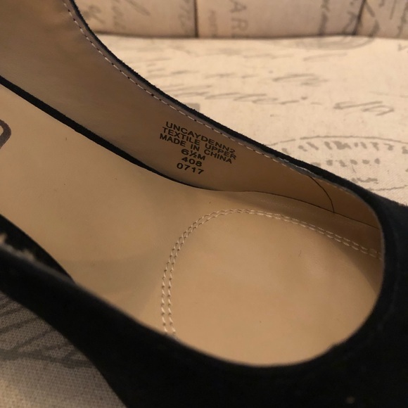 Black suede block heels - Picture 2 of 5